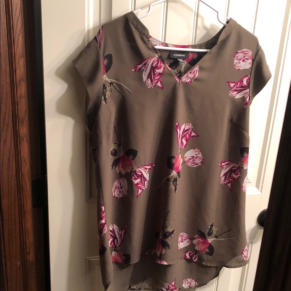 le chateau Taupe Floral V-Neck Cap Sleeve Blouse with Pink Print
